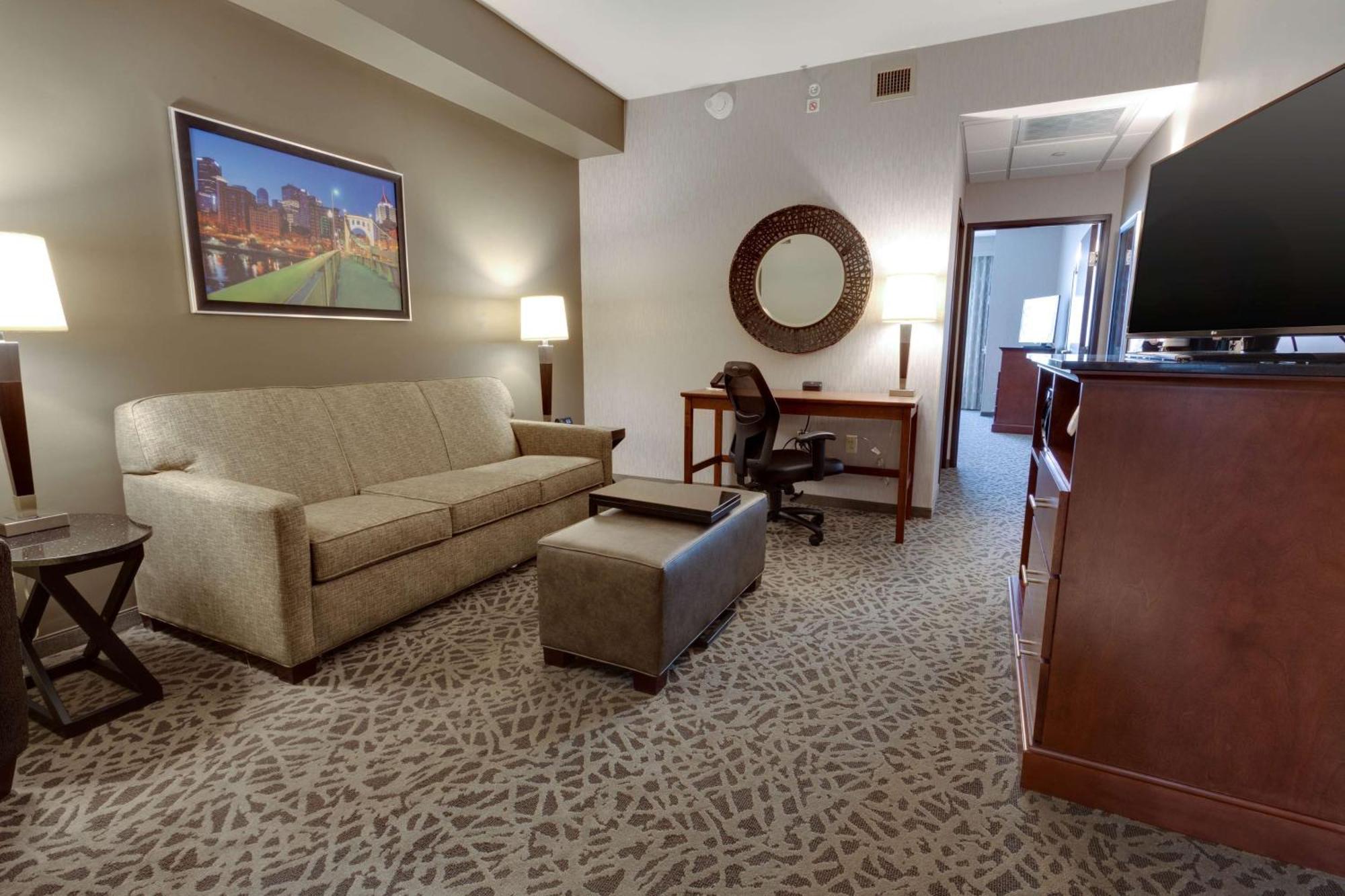 Drury Inn & Suites Pittsburgh Airport Settlers Ridge Екстер'єр фото